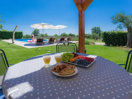 Maison Blog 2 avec piscine privée à Sv. Lovreč : photo 17
