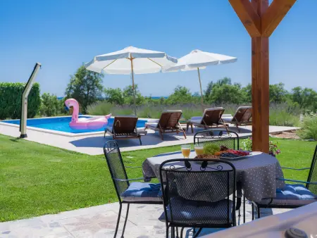 Maison Blog 2 avec piscine privée à Sv. Lovreč : photo 21