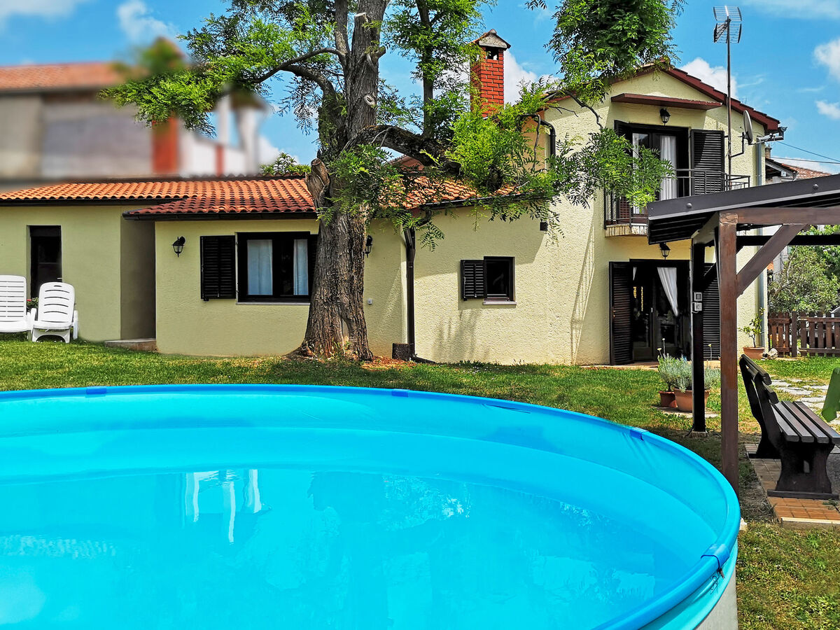 Maison Sara avec piscine privée à Poreč - Photo 2