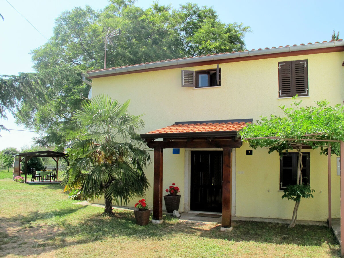Maison Sara avec piscine privée à Poreč - Photo 4