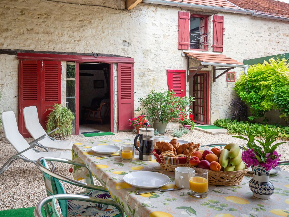 Chez Milou, maison rustique à Tanlay avec vue canal - Photo 2