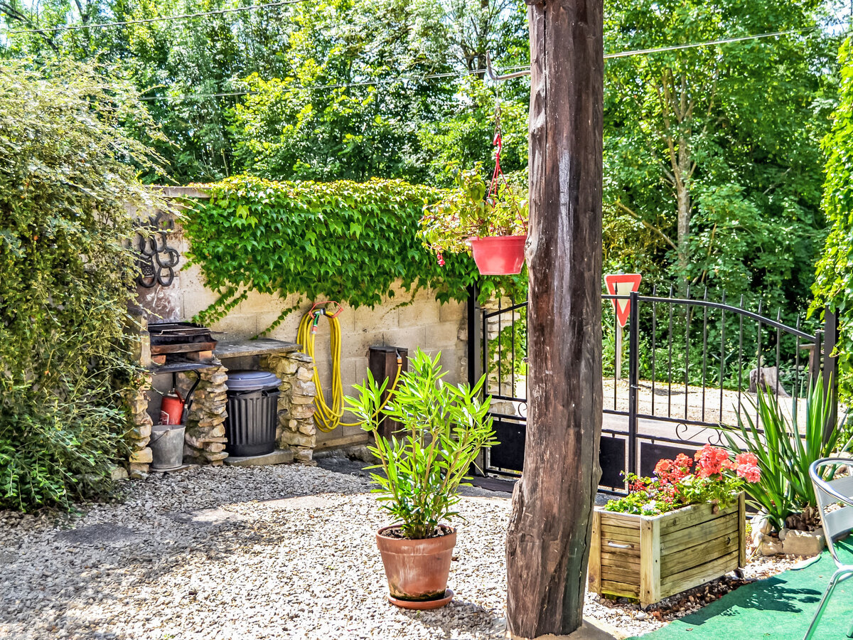 Chez Milou, maison rustique à Tanlay avec vue canal - Photo 9