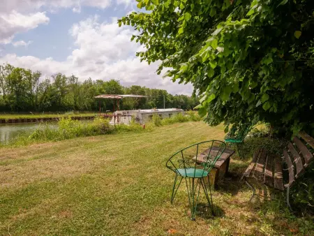 Chez Milou, maison rustique à Tanlay avec vue canal - Photo 16