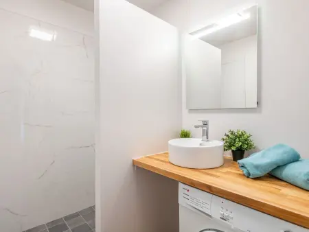 Les Arpèges – Apt 2 pièces avec terrasse vue port - Photo 12