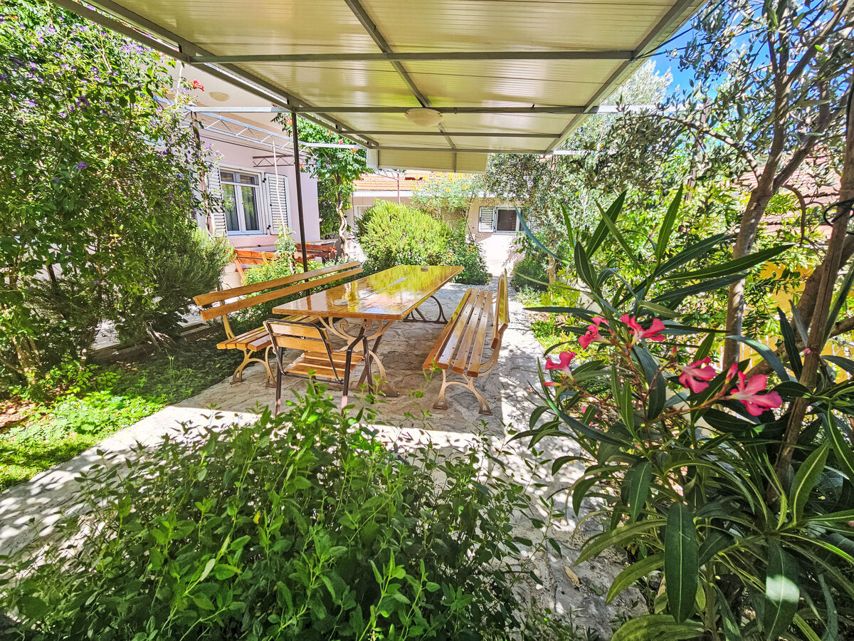 Maison Mirko 6 chambres, vue mer à Vinišće - Photo 4