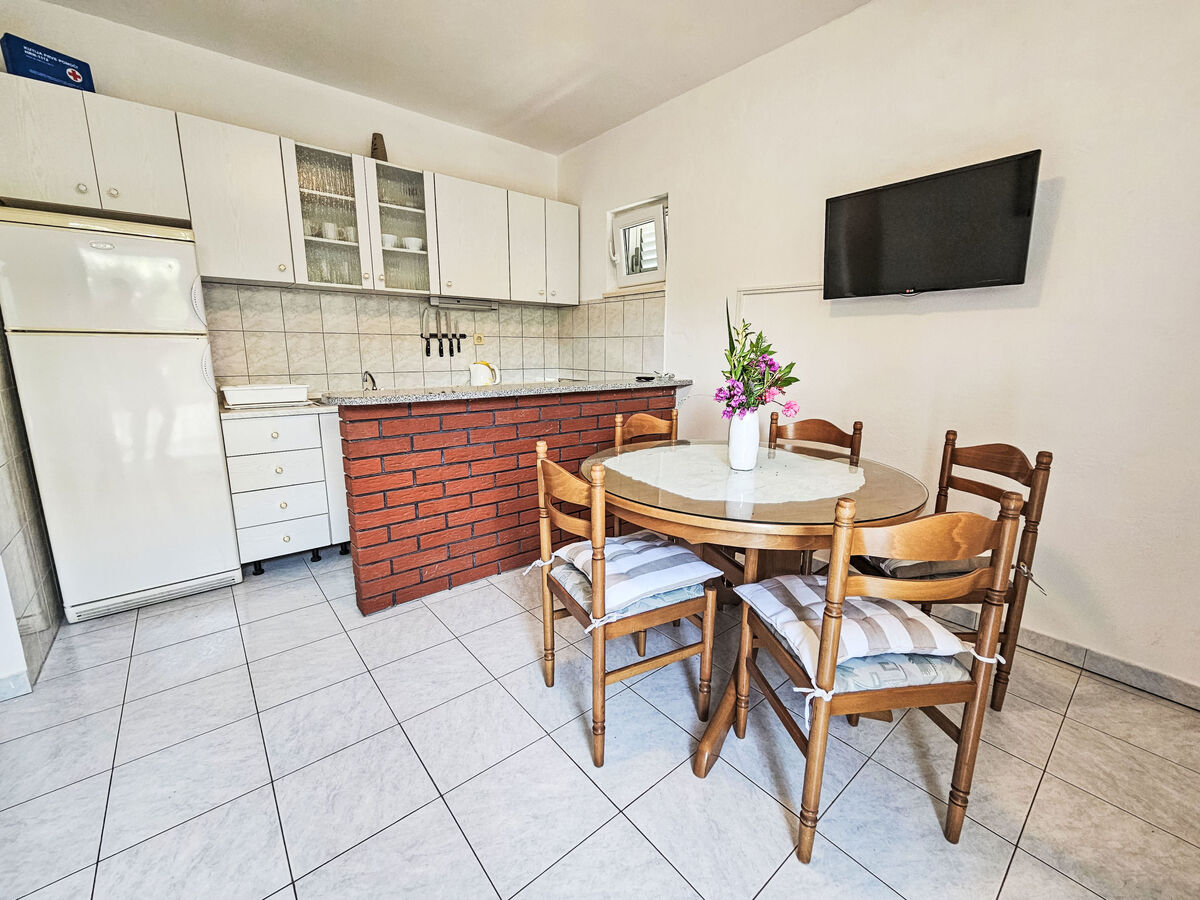 Maison Mirko 6 chambres, vue mer à Vinišće - Photo 16