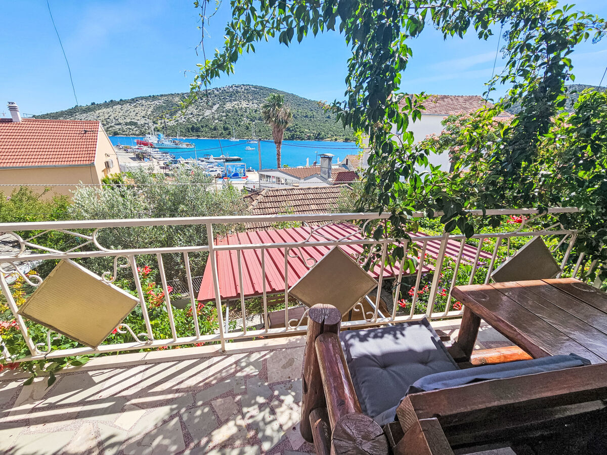 Maison Mirko 6 chambres, vue mer à Vinišće - Photo 27
