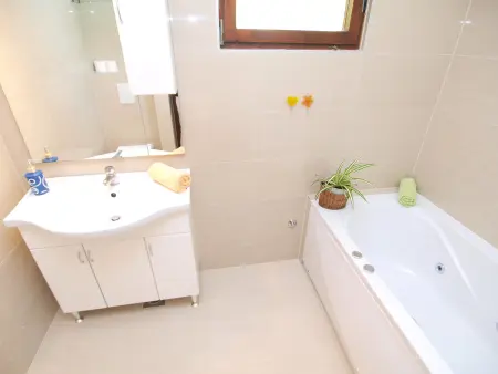 Maison Carmen, 90 m de la mer, piscine chauffée : photo 19
