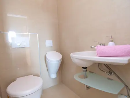 Maison Carmen, 90 m de la mer, piscine chauffée : photo 21