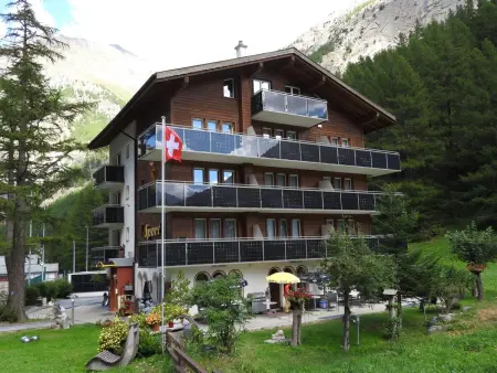 Location appartement à Saas Almagell, Ski-In-Ski-Out-Hotel Sport*** Doppelzimmer, Dusche, WC, Süd Doppelzimmer, Süd