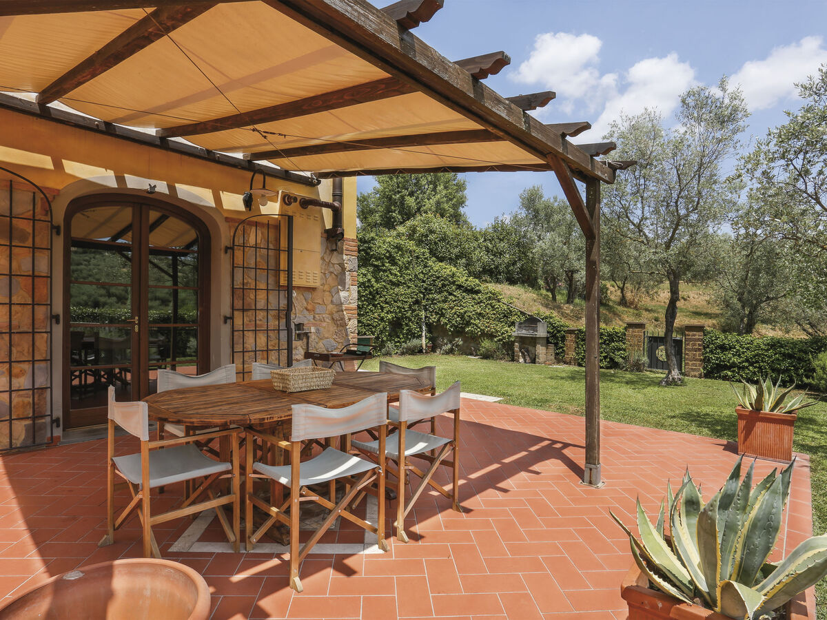 Maison Desideri à Vinci avec piscine et 3 chambres - Photo 3