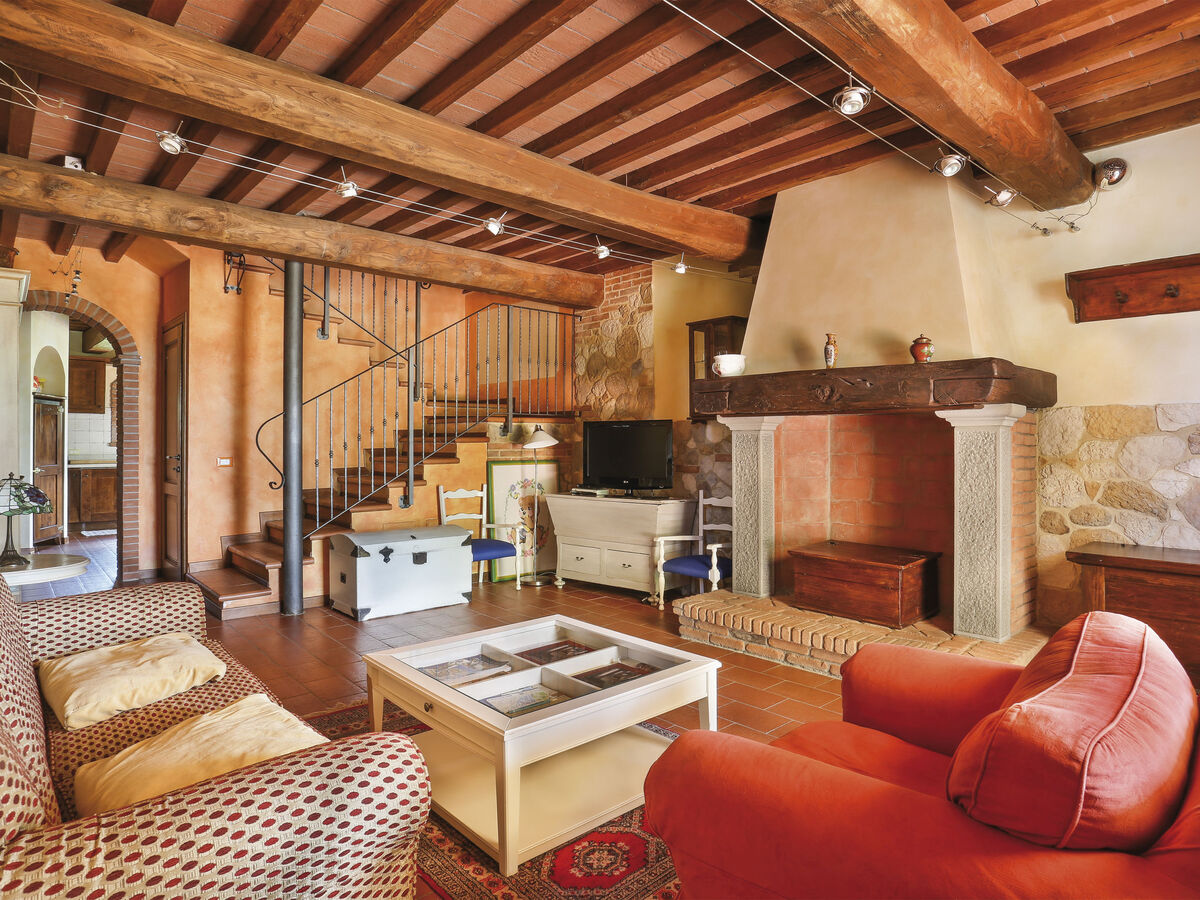 Maison Desideri à Vinci avec piscine et 3 chambres - Photo 5