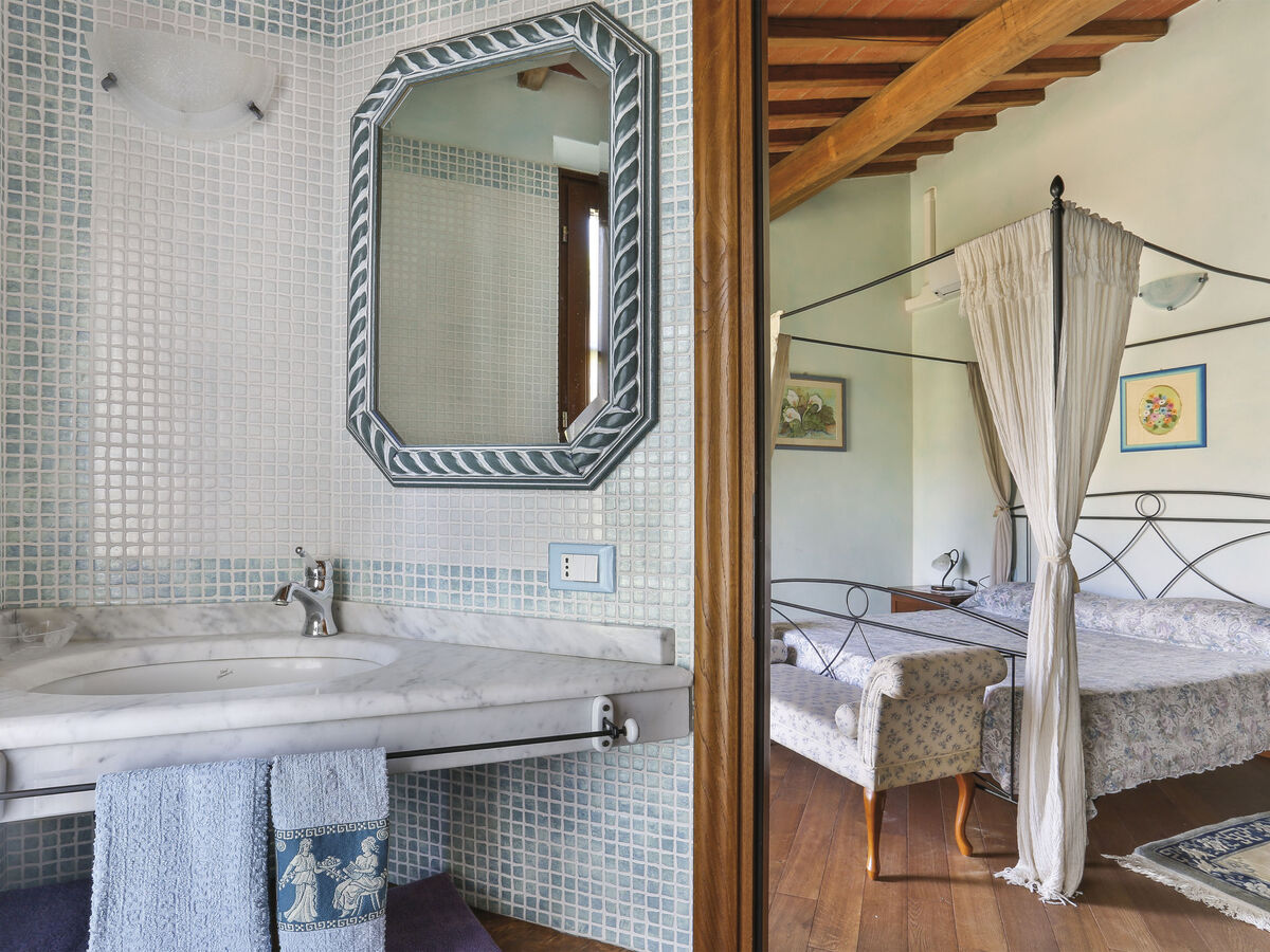 Maison Desideri à Vinci avec piscine et 3 chambres - Photo 6