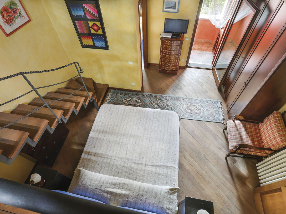 Maison Desideri à Vinci avec piscine et 3 chambres - Photo 15