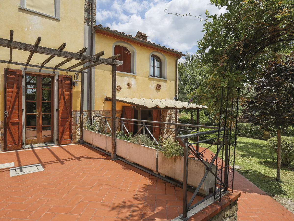 Maison Desideri à Vinci avec piscine et 3 chambres - Photo 22