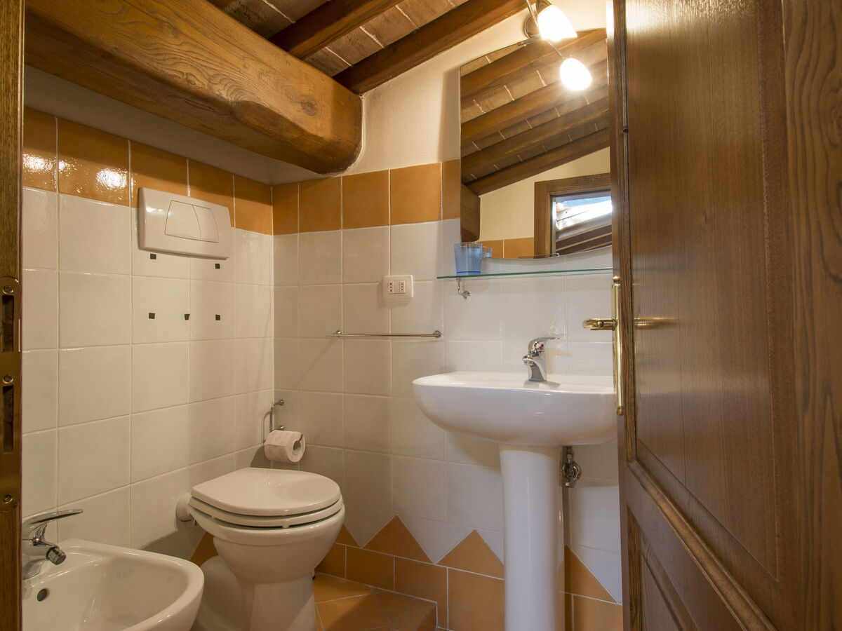 Gîte La Gora – Villa toscane rénovée avec piscine 14x7 m - Photo 14