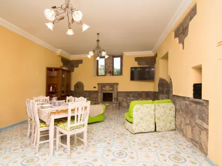 Emi, gîte rustique 10 pers. avec piscine à Massa Lubrense : photo 3