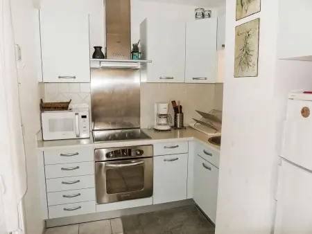 Appartement Le Madrilène – terrasse 15 m² à 1,2 km de la mer : photo 8