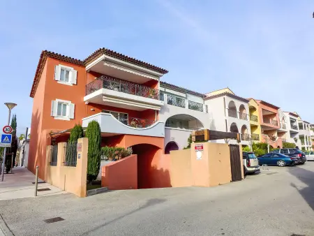 Appartement Le Madrilène – terrasse 15 m² à 1,2 km de la mer : photo 17