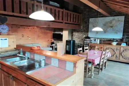 Chalet Panoramique à Ayguatébia-Talau, 6 personnes : photo 9