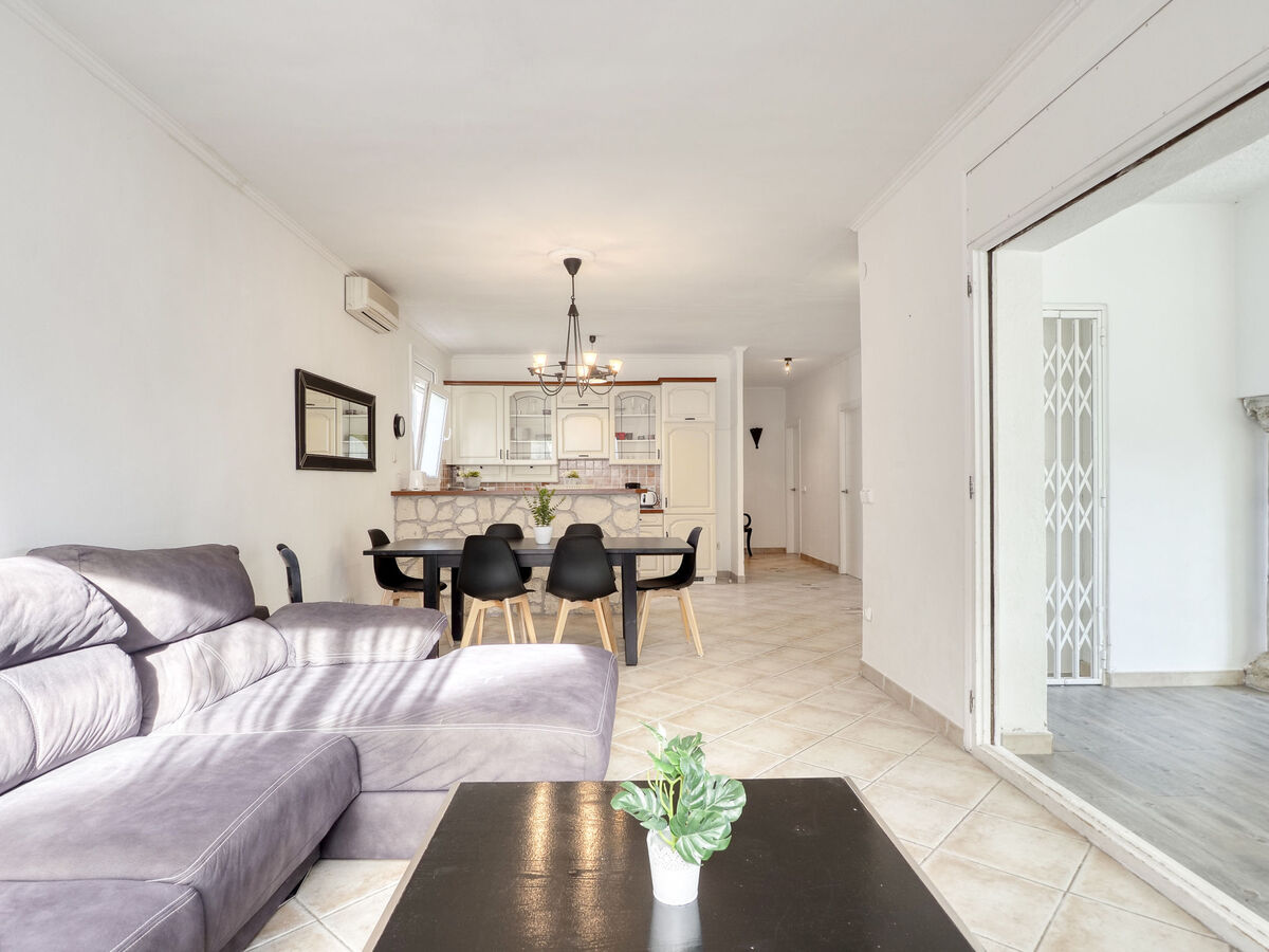 Montgri, maison 6 pers. piscine à Empuriabrava - Photo 7