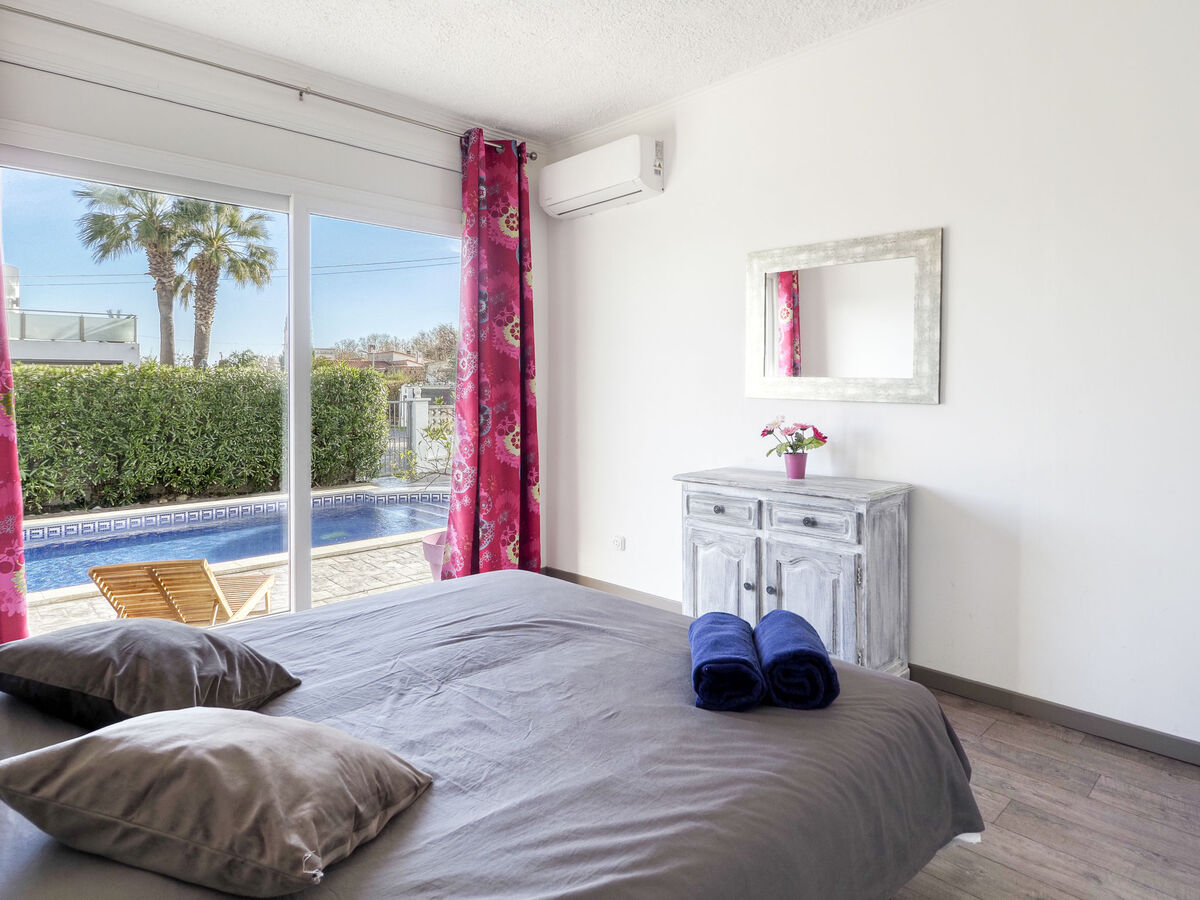 Montgri, maison 6 pers. piscine à Empuriabrava - Photo 15