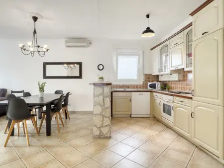 Maison Montgri, belle maison lumineuse avec terrasse au bord de la piscine - Photo 7