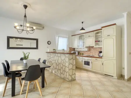 Maison Montgri, belle maison lumineuse avec terrasse au bord de la piscine - Photo 9