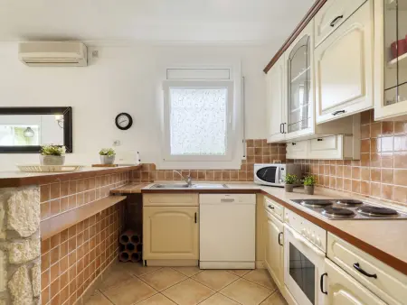 Maison Montgri, belle maison lumineuse avec terrasse au bord de la piscine - Photo 12