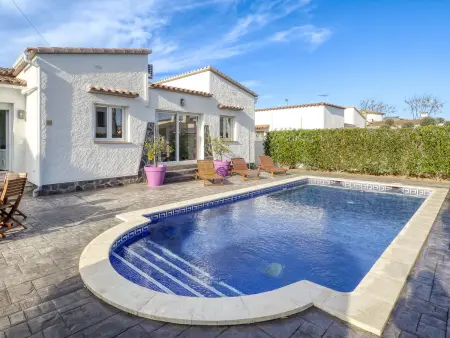 Maison Montgri, belle maison lumineuse avec terrasse au bord de la piscine - Photo 27