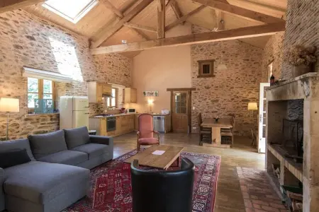 La Grande Maison, Gîte à Chaleix proche forêt et lac - Photo 6