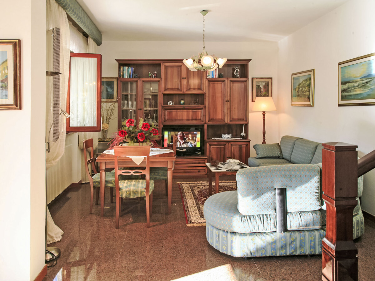 Villa Carla à Forte dei Marmi, 1,2 km de la mer - Photo 4