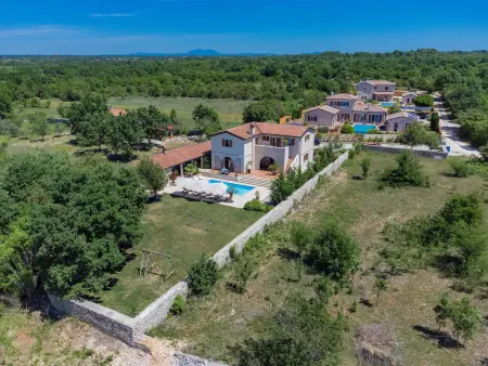 Villa Histria 1, piscine privée et 1,8 hectare : photo 44