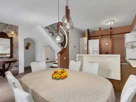 Marijan, maison 165 m² avec piscine chauffée à Sutivan : photo 7