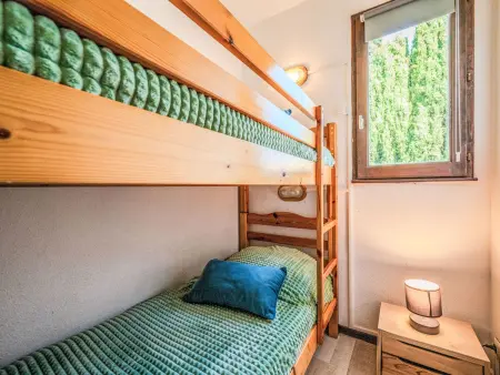 Appartement vue mer à Saint-Pierre-la-Mer, piscine en résidence : photo 12