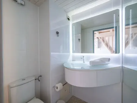 Appartement vue mer à Saint-Pierre-la-Mer, piscine en résidence : photo 13