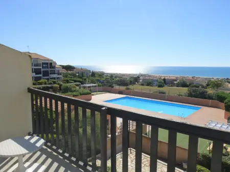 Appartement vue mer à Saint-Pierre-la-Mer, piscine en résidence : photo 16