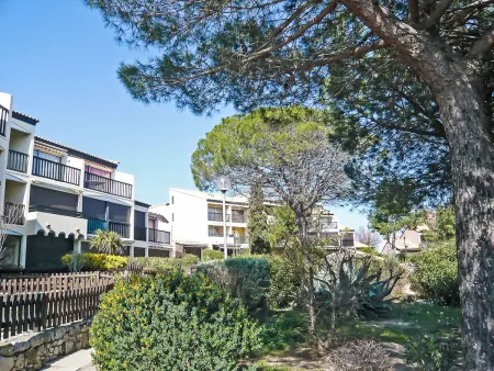 Appartement vue mer à Saint-Pierre-la-Mer, piscine en résidence : photo 22