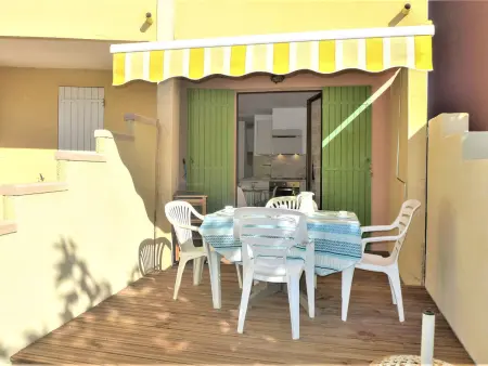 Appartement rénové avec terrasse à Saint Pierre La Mer : photo 12