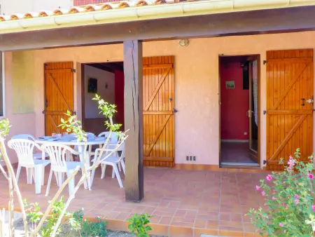 Maison Les Colombes – terrasses et jardin à Saint-Pierre-la-Mer : photo 3