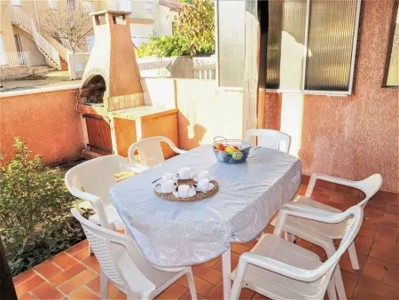 Maison Les Colombes – terrasses et jardin à Saint-Pierre-la-Mer : photo 15