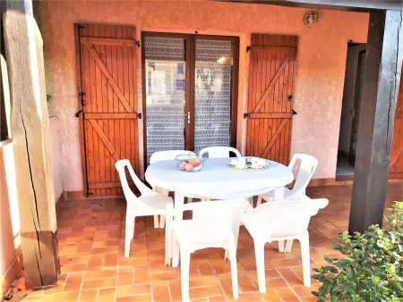 Maison Les Colombes – terrasses et jardin à Saint-Pierre-la-Mer : photo 17