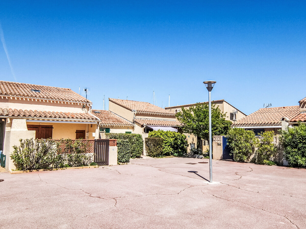 Maison 2 pièces avec terrasse à 400 m de la mer - Photo 1