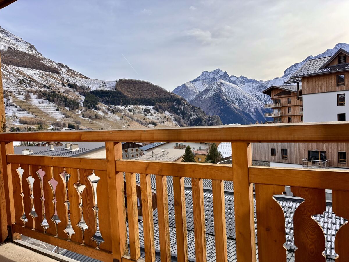 Studio 40 m² aux Deux Alpes, balcon sud vue montagne - Photo 4