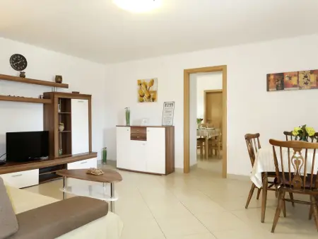Maison Francic à Punat, 500 m de la mer : photo 4
