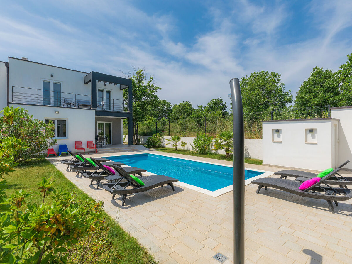 Mirna – Maison 8 pers. piscine privée, Medulin - Photo 1