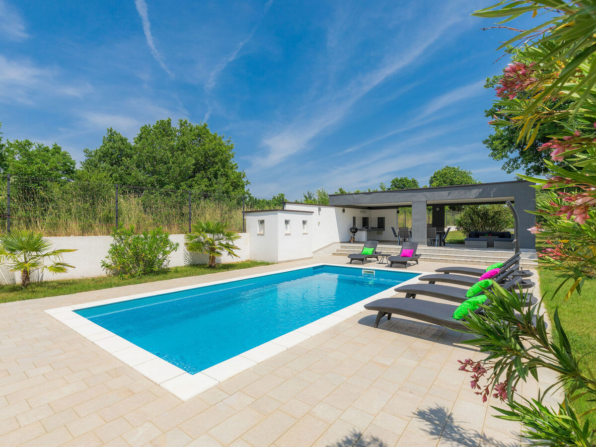 Mirna – Maison 8 pers. piscine privée, Medulin - Photo 2