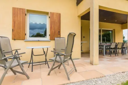 Domaine le Perrot, Agréable maison de vacances avec piscine privée - Photo 16