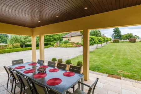 Domaine le Perrot, Agréable maison de vacances avec piscine privée - Photo 19