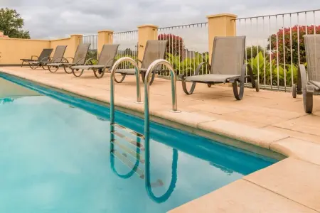 Domaine le Perrot, Agréable maison de vacances avec piscine privée - Photo 27